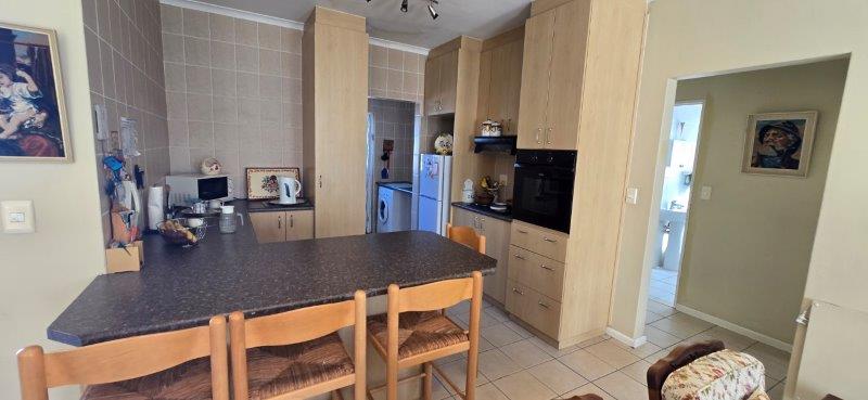 To Let 2 Bedroom Property for Rent in Bracken Heights Western Cape